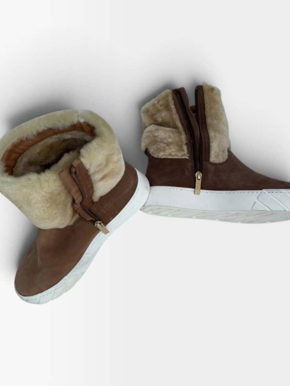 Aquatalia NEW light brown sherpa sheepskin leather boots 6 1/2 M